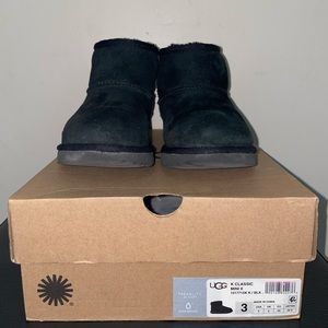 UGG black classic mini size 3.